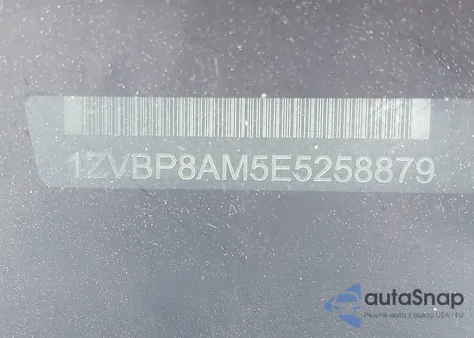2014 Ford Mustang V6 из США, поврежденный, VIN 1ZVBP8AM5E5258879